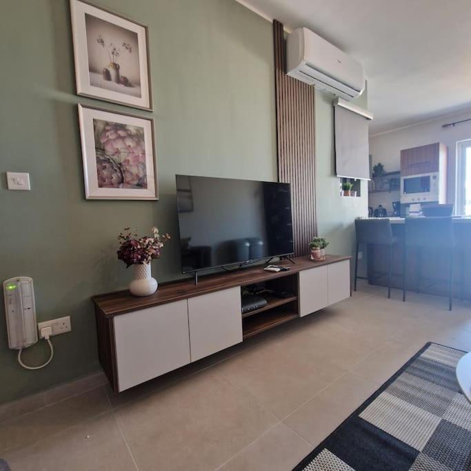Centrally Located, Well Equipped, Stylish Flat. San Pawl il-Baħar Eksteriør billede