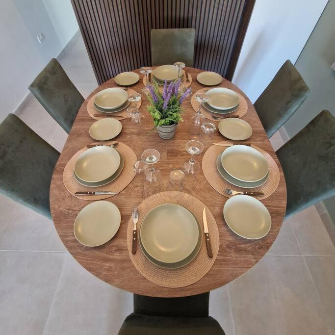 Centrally Located, Well Equipped, Stylish Flat. San Pawl il-Baħar Eksteriør billede