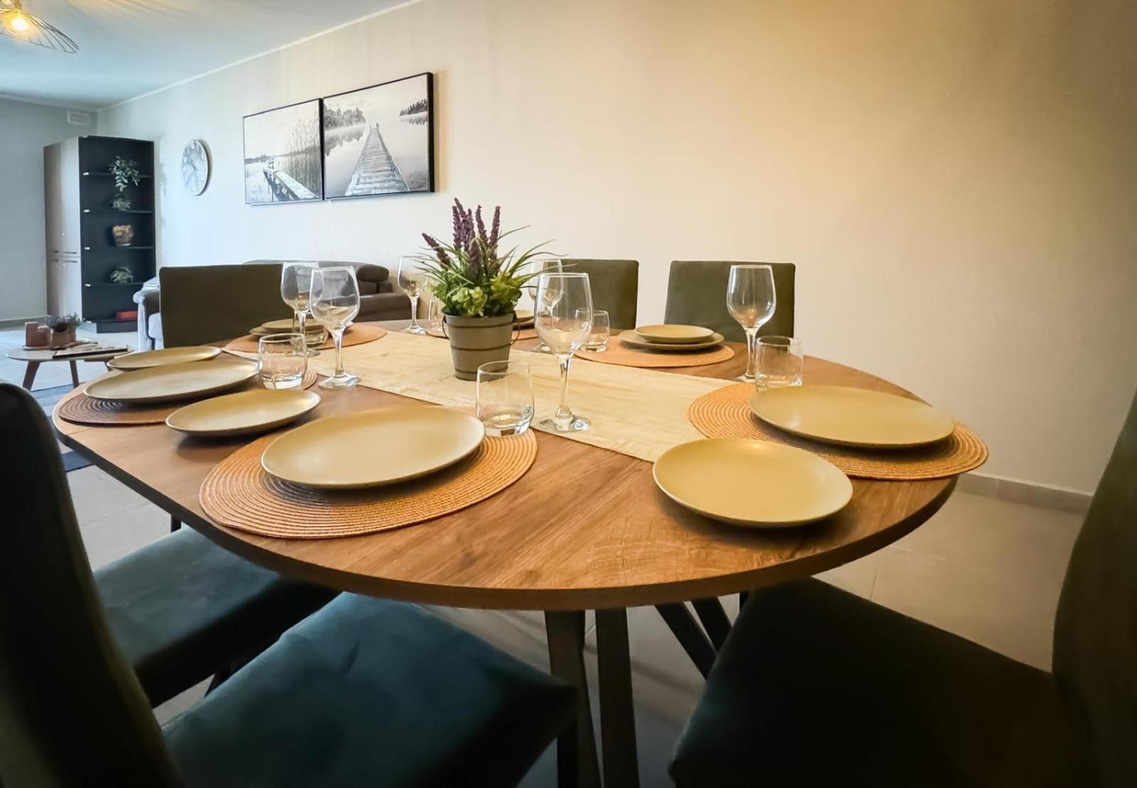 Centrally Located, Well Equipped, Stylish Flat. San Pawl il-Baħar Eksteriør billede