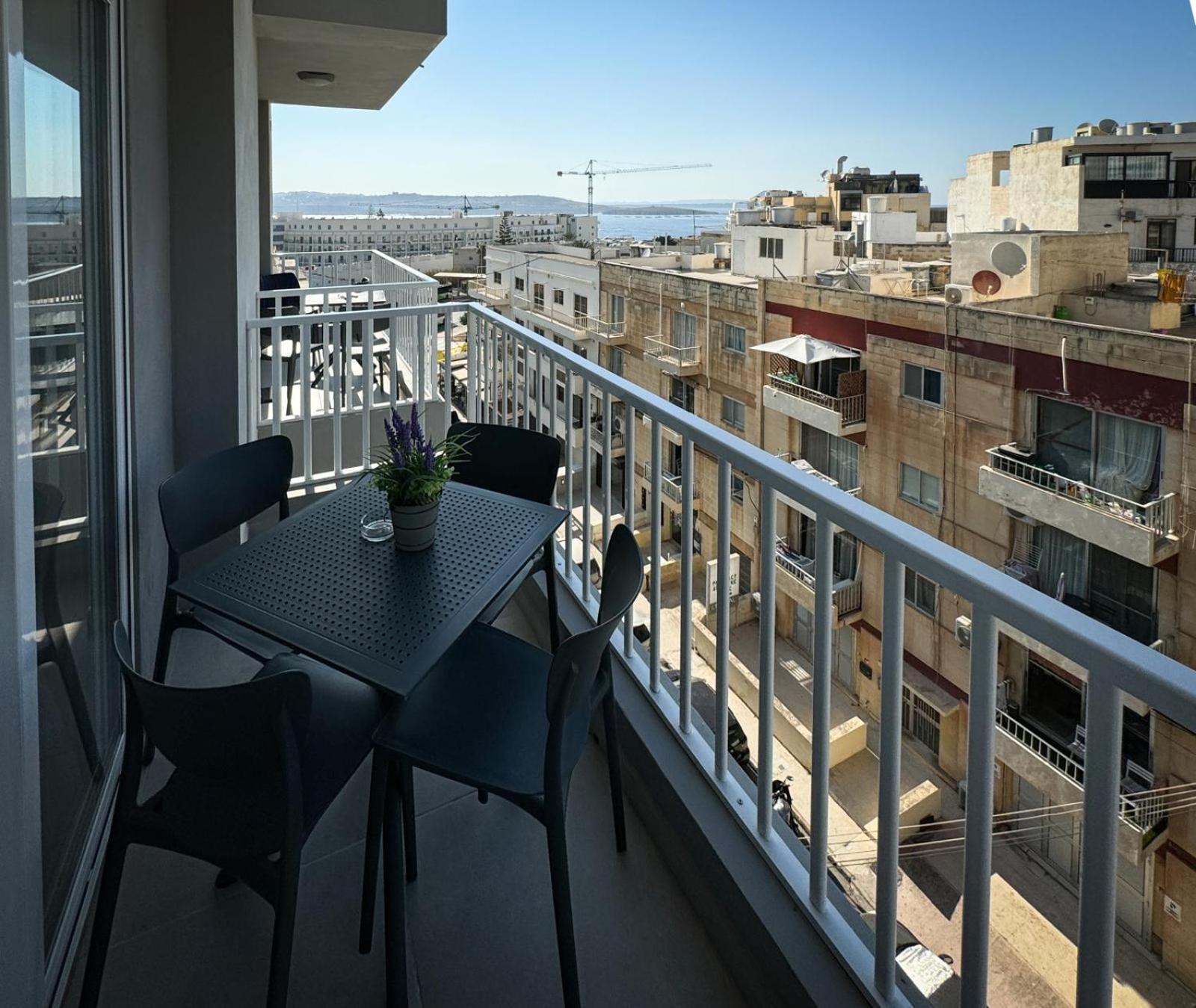 Centrally Located, Well Equipped, Stylish Flat. San Pawl il-Baħar Eksteriør billede