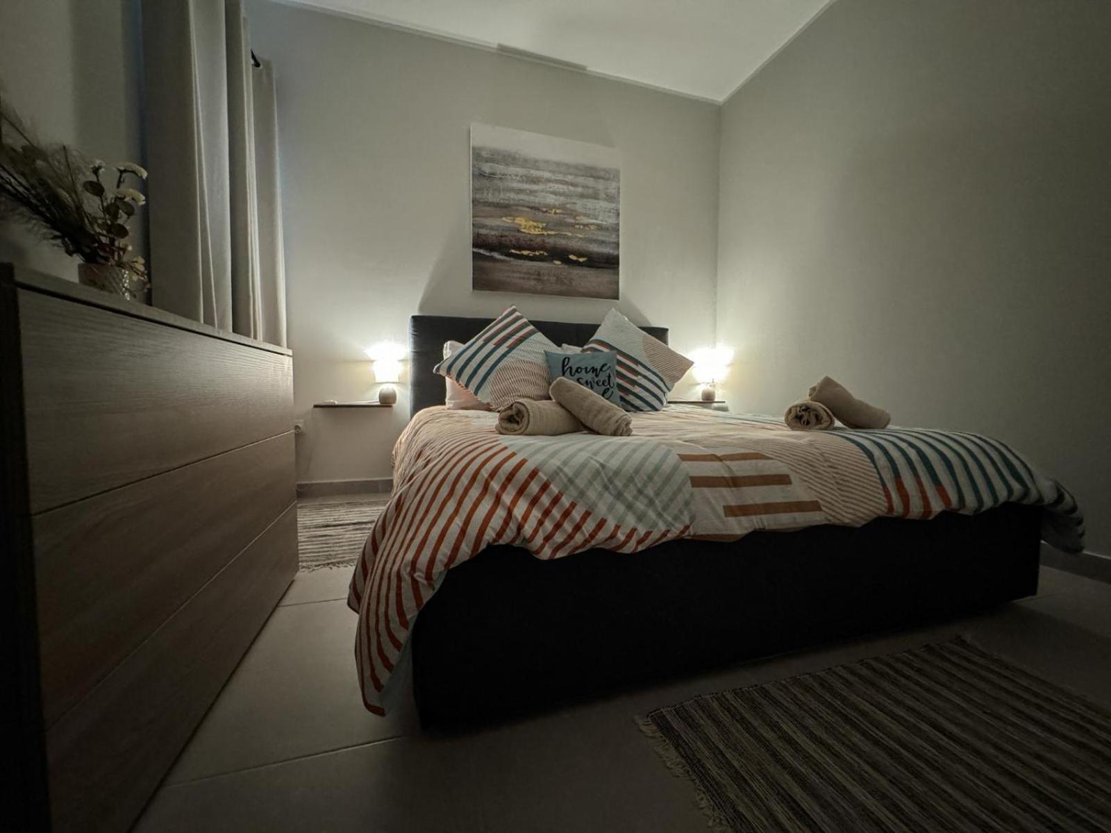 Centrally Located, Well Equipped, Stylish Flat. San Pawl il-Baħar Eksteriør billede